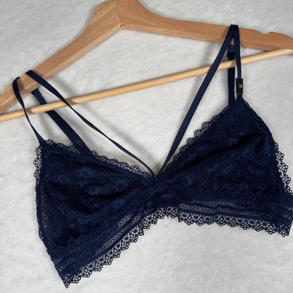 Victorias Secret Navy Blue Floral Lace Bralette Double Strap Wireless Bra M NWOT